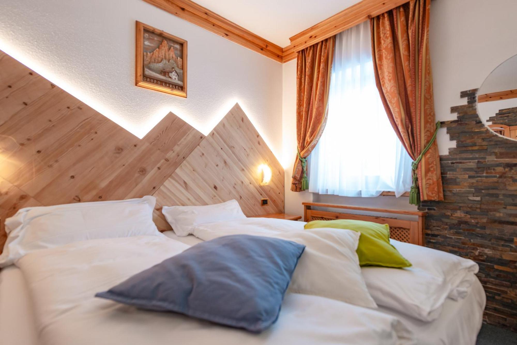Hotel Ciamol Campitello di Fassa Exterior foto